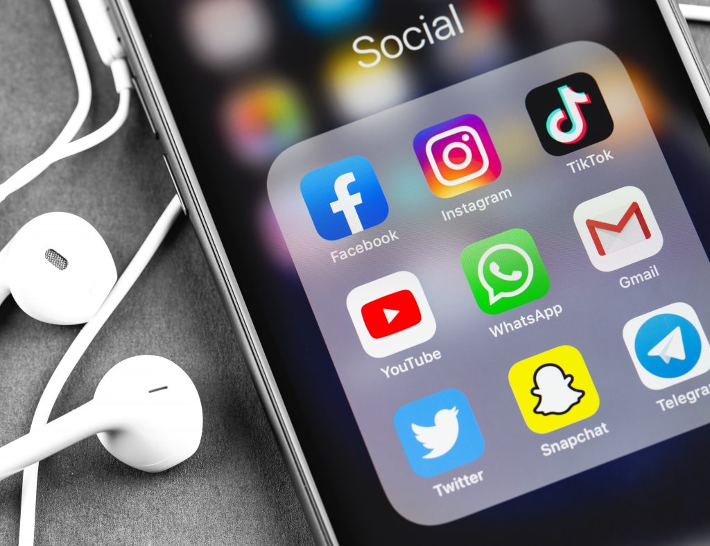 Social media v2 Web TMS